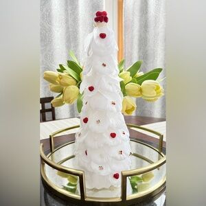 White Floral Decorative Tree